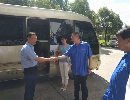 領(lǐng)導關(guān)懷 領(lǐng)導關(guān)懷